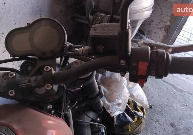 Красный Бенелли Leoncino 500, объемом двигателя 0.5 л и пробегом 2 тыс. км за 4200 $, фото 1 на Automoto.ua