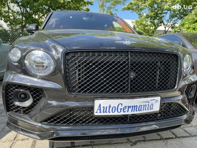 Бентлі Бентайга, об'ємом двигуна 4 л та пробігом 8 тис. км за 267896 $, фото 1 на Automoto.ua