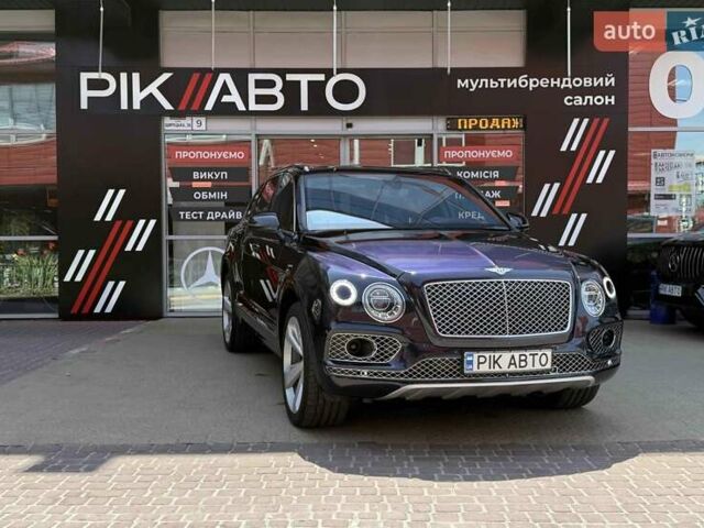 Синий Бентли Бентайга, объемом двигателя 6 л и пробегом 66 тыс. км за 129900 $, фото 1 на Automoto.ua