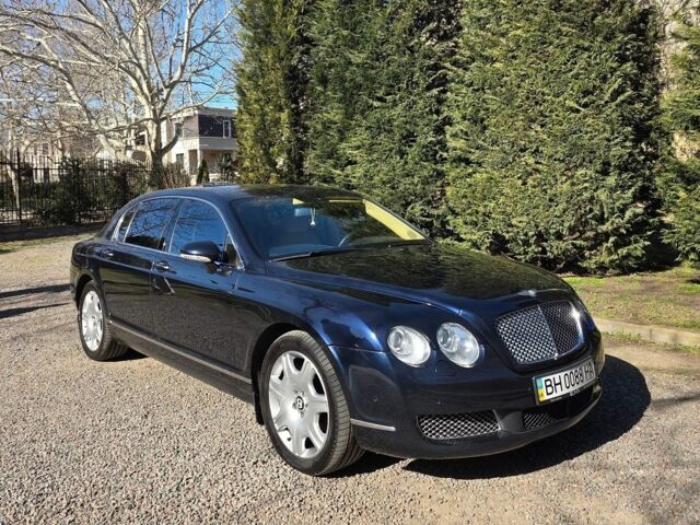 Синій Бентлі Continental Flying Spur, об'ємом двигуна 6 л та пробігом 131 тис. км за 18500 $, фото 1 на Automoto.ua