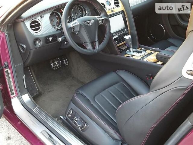 Розовий Бентлі Continental GT, об'ємом двигуна 6 л та пробігом 65 тис. км за 111111 $, фото 1 на Automoto.ua
