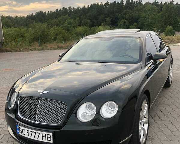 Зелений Бентлі Флаінг Спур, об'ємом двигуна 6 л та пробігом 141 тис. км за 17900 $, фото 1 на Automoto.ua