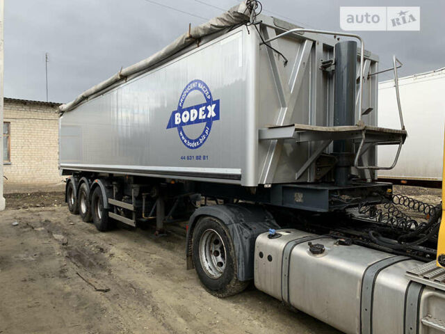 Бодекс Kiss 33, объемом двигателя 0 л и пробегом 100 тыс. км за 18000 $, фото 1 на Automoto.ua