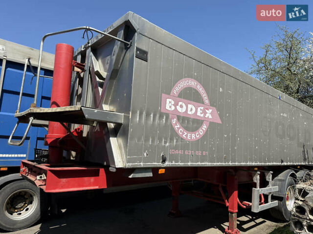 Бодекс Напівпричіп 2008 в Виннице на Automoto.ua Бодекс Напівпричіп, объемом двигателя 0 л и пробегом 400 тыс. км за 10700 $, фото 1 на Automoto.ua