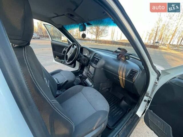 Богдан 2110 2013 в Южноукраинске на Automoto.ua Белый Богдан 2110, объемом двигателя 1.6 л и пробегом 283 тыс. км за 2800 $, фото 1 на Automoto.ua