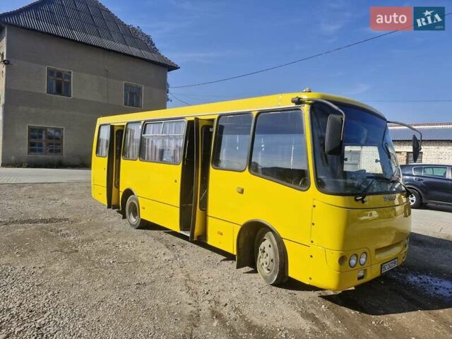 Желтый Богдан А 092, объемом двигателя 4.57 л и пробегом 350 тыс. км за 5500 $, фото 1 на Automoto.ua