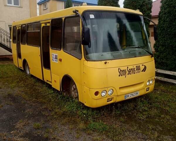 Желтый Богдан А 092, объемом двигателя 4.6 л и пробегом 1 тыс. км за 5600 $, фото 1 на Automoto.ua