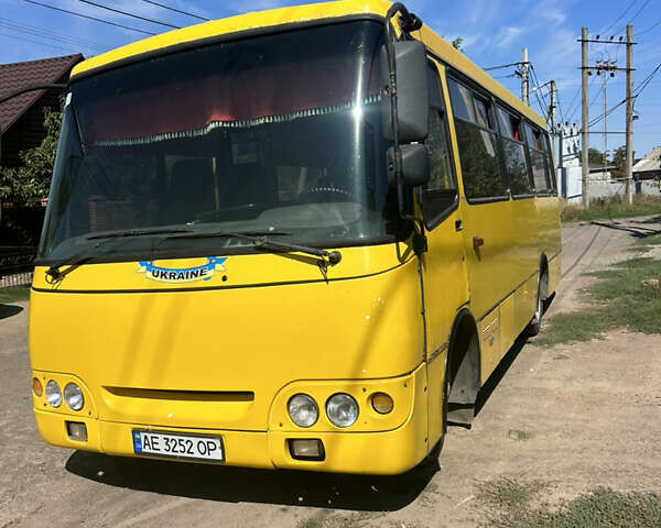 Желтый Богдан А 092, объемом двигателя 4.57 л и пробегом 470 тыс. км за 6000 $, фото 1 на Automoto.ua