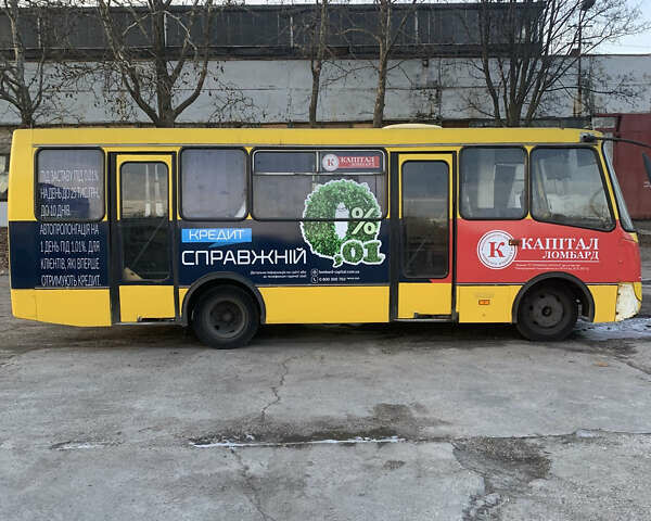 Желтый Богдан А 09201 (Е-1), объемом двигателя 4.6 л и пробегом 500 тыс. км за 4500 $, фото 1 на Automoto.ua