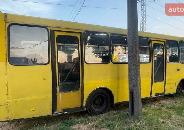 Желтый Богдан А-09202, объемом двигателя 4.6 л и пробегом 300 тыс. км за 3258 $, фото 1 на Automoto.ua