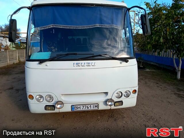 Белый Богдан А092, объемом двигателя 4.6 л и пробегом 0 тыс. км за 6000 $, фото 1 на Automoto.ua