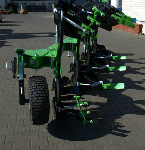 Зеленый Бомет Другая, объемом двигателя 0 л и пробегом 0 тыс. км за 7165 $, фото 1 на Automoto.ua