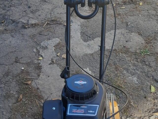 Жовтий Briggs & Stratton 450, об'ємом двигуна 0 л та пробігом 10 тис. км за 361 $, фото 1 на Automoto.ua