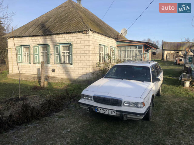 Белый Бьюик Сенчури, объемом двигателя 3.3 л и пробегом 350 тыс. км за 2000 $, фото 1 на Automoto.ua