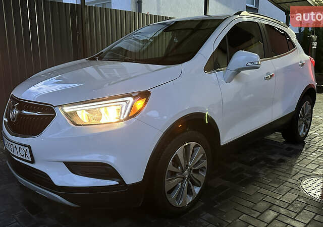 Белый Бьюик Энкоре, объемом двигателя 1.36 л и пробегом 65 тыс. км за 12000 $, фото 1 на Automoto.ua