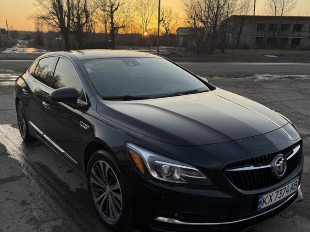 Черный Бьюик ЛаКросс, объемом двигателя 3.6 л и пробегом 170 тыс. км за 14500 $, фото 1 на Automoto.ua