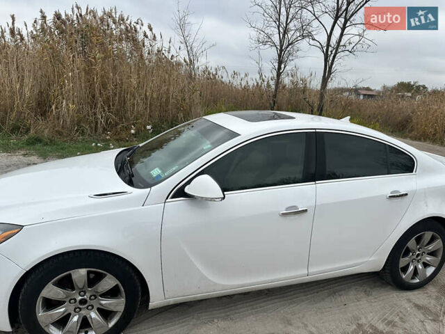 Белый Бьюик Регал, объемом двигателя 2 л и пробегом 167 тыс. км за 8500 $, фото 1 на Automoto.ua