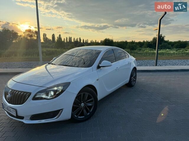 Белый Бьюик Регал, объемом двигателя 2 л и пробегом 75 тыс. км за 11200 $, фото 1 на Automoto.ua