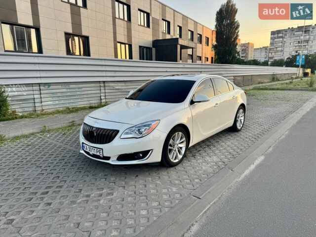 Белый Бьюик Регал, объемом двигателя 2 л и пробегом 223 тыс. км за 8300 $, фото 1 на Automoto.ua