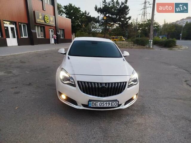 Білий Бьюік Regal, об'ємом двигуна 2 л та пробігом 109 тис. км за 11000 $, фото 1 на Automoto.ua