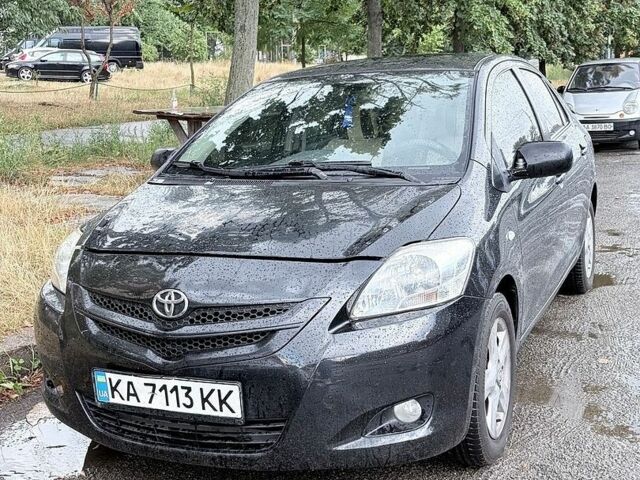 Белый Бьюик Регал, объемом двигателя 2 л и пробегом 111 тыс. км за 9051 $, фото 1 на Automoto.ua