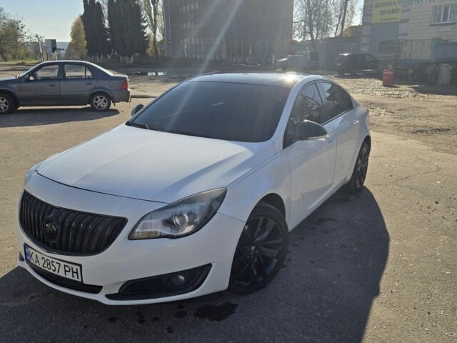 Белый Бьюик Регал, объемом двигателя 2 л и пробегом 223 тыс. км за 9000 $, фото 1 на Automoto.ua