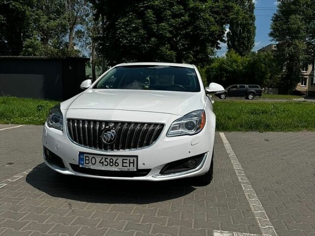 Белый Бьюик Регал, объемом двигателя 2 л и пробегом 140 тыс. км за 8150 $, фото 1 на Automoto.ua