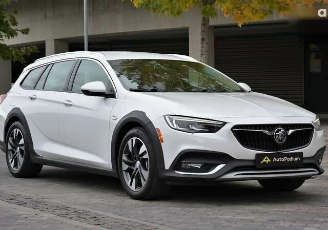 Бьюик Регал, объемом двигателя 2 л и пробегом 142 тыс. км за 16200 $, фото 1 на Automoto.ua