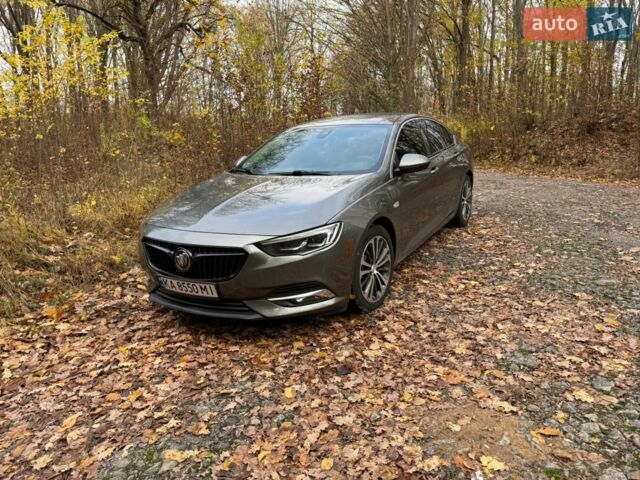 Сірий Бьюік Regal, об'ємом двигуна 2 л та пробігом 72 тис. км за 15000 $, фото 1 на Automoto.ua