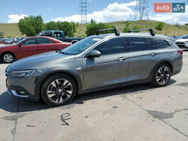 Серый Бьюик Regal TourX, объемом двигателя 2 л и пробегом 100 тыс. км за 3000 $, фото 1 на Automoto.ua