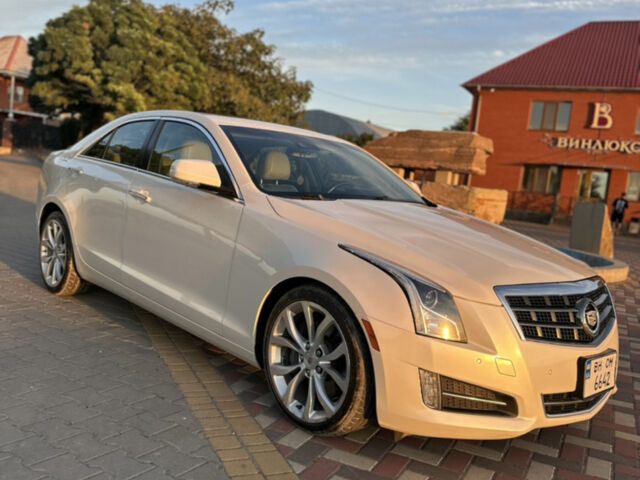 Білий Каділак АТС, об'ємом двигуна 3.56 л та пробігом 170 тис. км за 9500 $, фото 1 на Automoto.ua