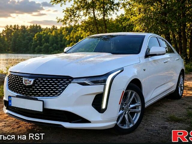 Белый Кадиллак CT4, объемом двигателя 2 л и пробегом 162 тыс. км за 15500 $, фото 1 на Automoto.ua