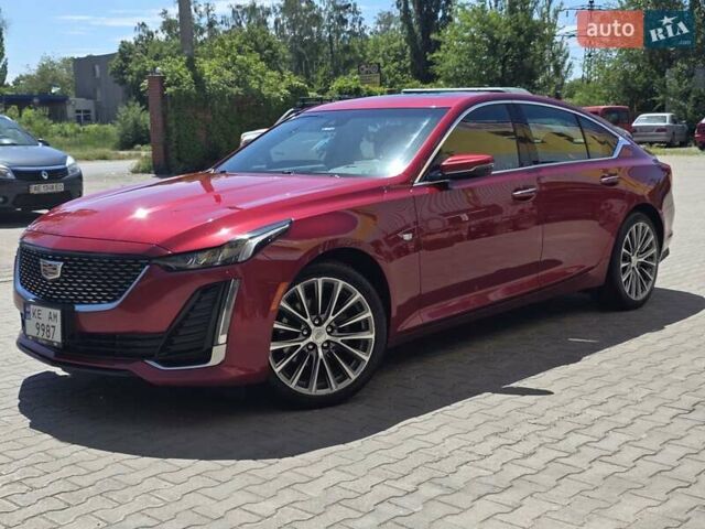 Красный Кадиллак CT5, объемом двигателя 2 л и пробегом 81 тыс. км за 33500 $, фото 1 на Automoto.ua