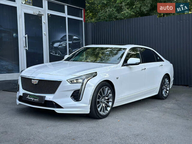 Белый Кадиллак CT6, объемом двигателя 3.65 л и пробегом 65 тыс. км за 35000 $, фото 1 на Automoto.ua