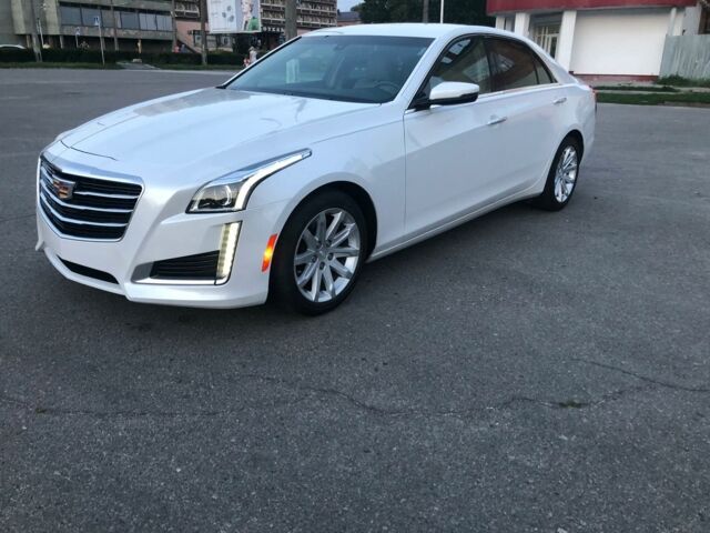 Білий Каділак CTS, об'ємом двигуна 2 л та пробігом 46 тис. км за 21000 $, фото 1 на Automoto.ua