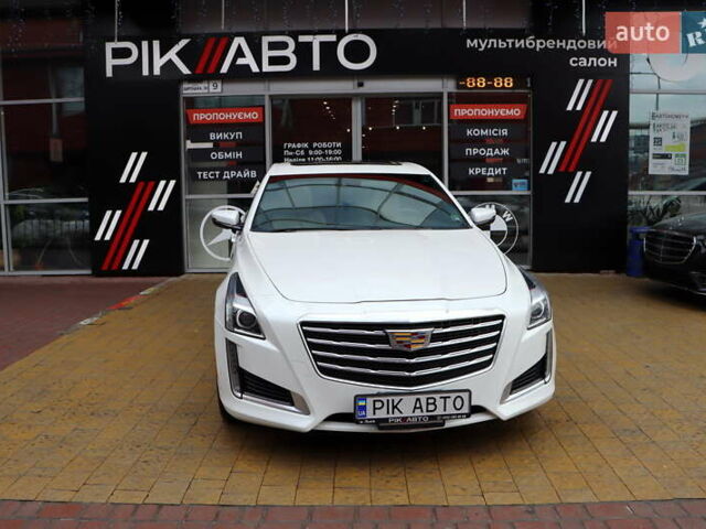 Белый Кадиллак СТС, объемом двигателя 2 л и пробегом 97 тыс. км за 21400 $, фото 1 на Automoto.ua