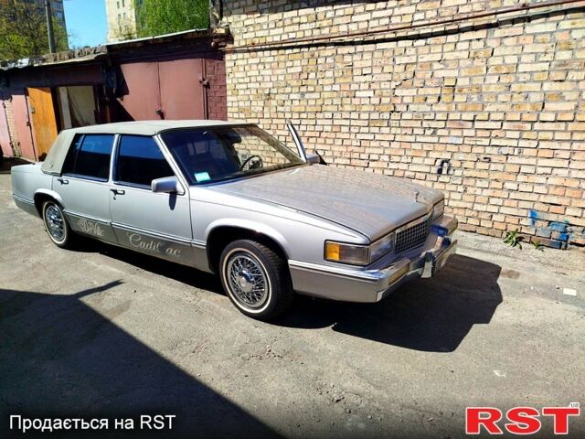 Каділак DE Ville, об'ємом двигуна 4.5 л та пробігом 86 тис. км за 15000 $, фото 1 на Automoto.ua
