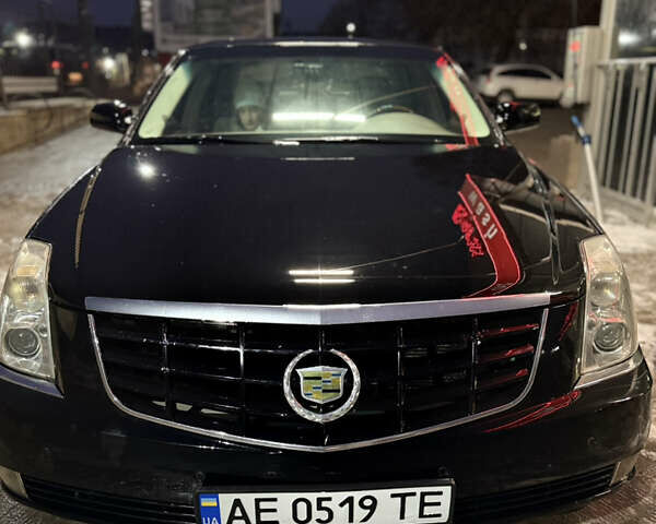 Чорний Каділак DTS, об'ємом двигуна 4.57 л та пробігом 189 тис. км за 13500 $, фото 1 на Automoto.ua