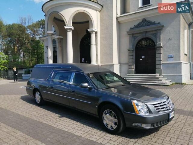 Кадиллак ДТС, объемом двигателя 0 л и пробегом 99 тыс. км за 13500 $, фото 1 на Automoto.ua