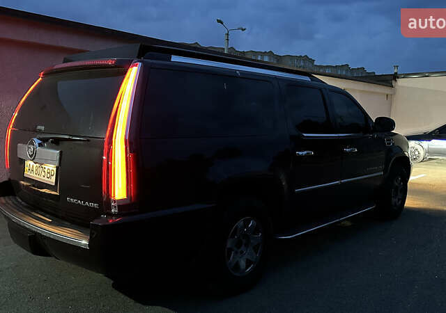 Черный Кадиллак Эскалейд, объемом двигателя 6.2 л и пробегом 180 тыс. км за 46830 $, фото 1 на Automoto.ua