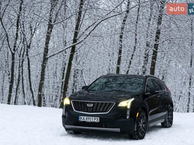 Черный Кадиллак XT4, объемом двигателя 2 л и пробегом 17 тыс. км за 25800 $, фото 1 на Automoto.ua