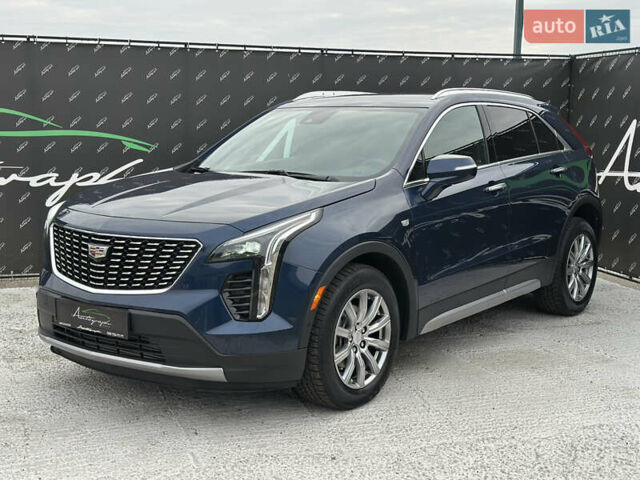 Синий Кадиллак XT4, объемом двигателя 2 л и пробегом 47 тыс. км за 26999 $, фото 1 на Automoto.ua