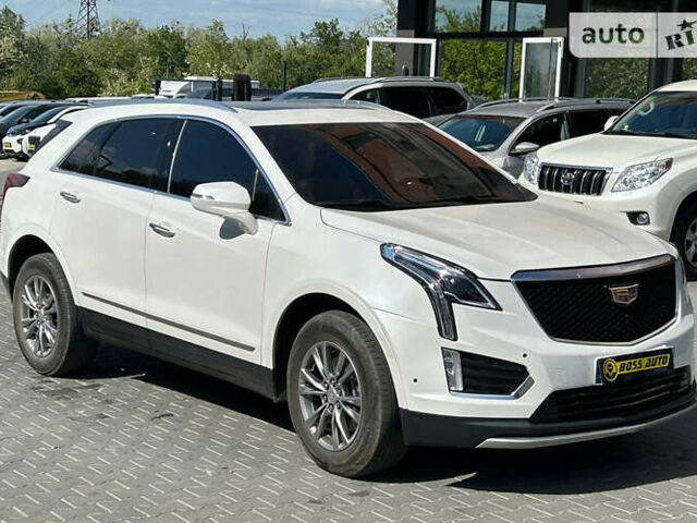 Білий Каділак XT5, об'ємом двигуна 2 л та пробігом 24 тис. км за 29000 $, фото 1 на Automoto.ua