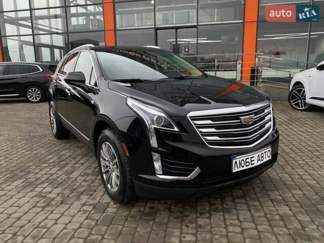 Черный Кадиллак XT5, объемом двигателя 3.65 л и пробегом 33 тыс. км за 29900 $, фото 1 на Automoto.ua
