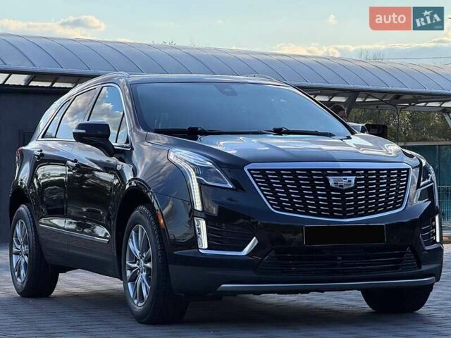 Черный Кадиллак XT5, объемом двигателя 2 л и пробегом 90 тыс. км за 22500 $, фото 1 на Automoto.ua