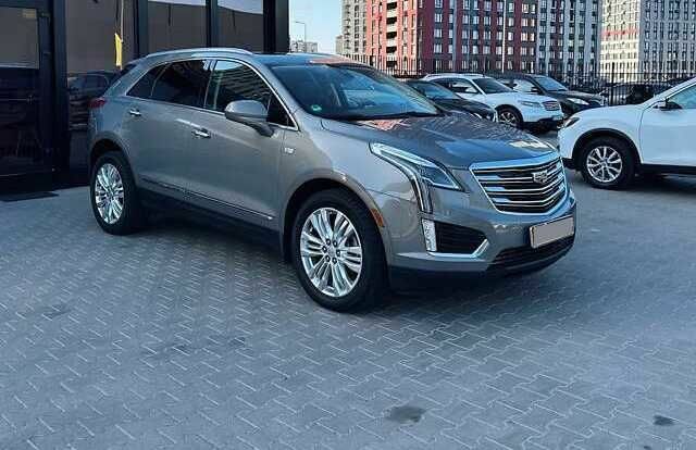 Серый Кадиллак XT5, объемом двигателя 3.6 л и пробегом 96 тыс. км за 17900 $, фото 1 на Automoto.ua