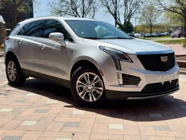 Сірий Каділак XT5, об'ємом двигуна 3.6 л та пробігом 56 тис. км за 6200 $, фото 1 на Automoto.ua