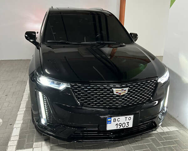 Чорний Каділак XT6, об'ємом двигуна 3.65 л та пробігом 42 тис. км за 40000 $, фото 1 на Automoto.ua