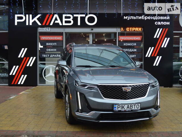 Серый Кадиллак XT6, объемом двигателя 3.6 л и пробегом 12 тыс. км за 39900 $, фото 1 на Automoto.ua