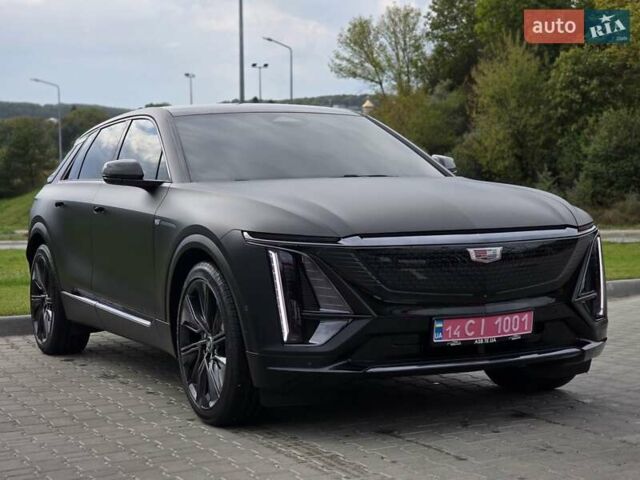 Черный Кадиллак Lyriq, объемом двигателя 0 л и пробегом 6 тыс. км за 59999 $, фото 1 на Automoto.ua